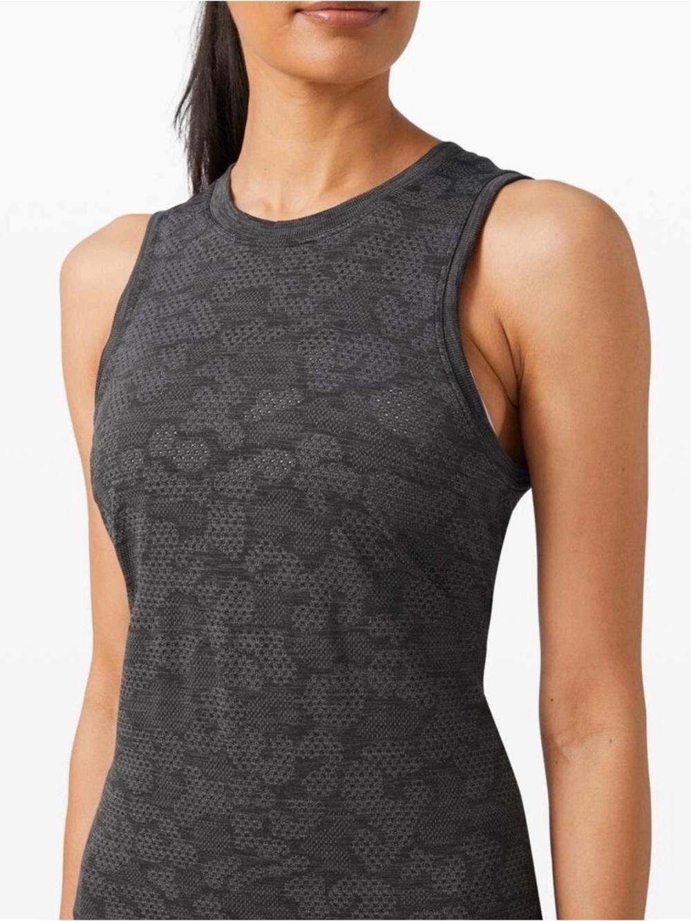 Women’s Lulu lemon Breeze By Muscle Tank Size 6